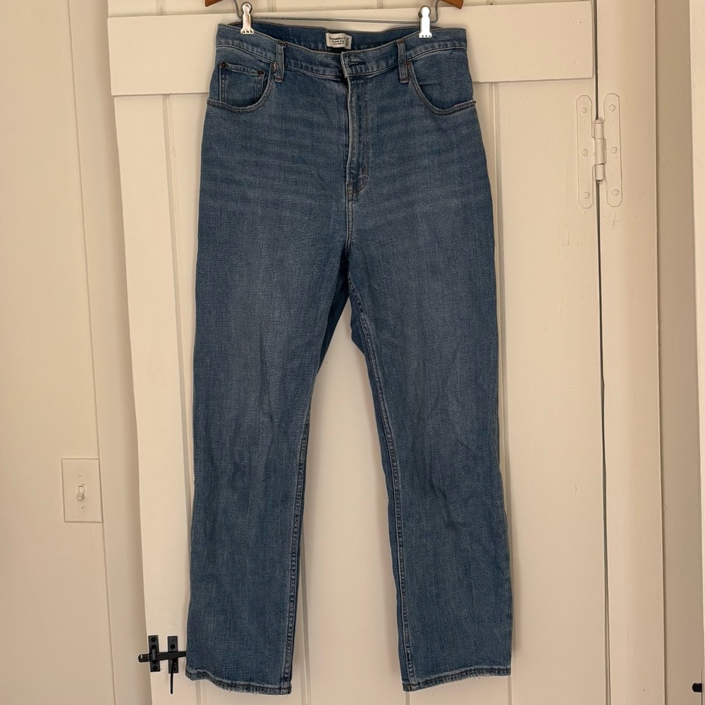 Abercrombie Ankle Straight Ultra High Rise Jean